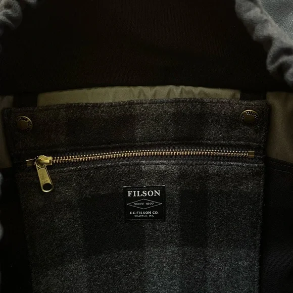 LIKE NEW Filson Ranger twill canvas and leather backpack - Picture 16 of 16
